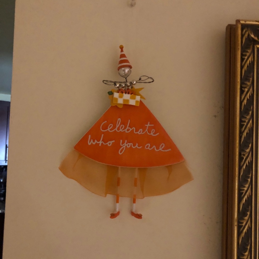 Dep 56 Ornament Wall Art Sandra Magsamen Celebrate Who You Are Fun Gift orange - Picture 3 of 8